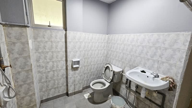 Townhouse for Sale in Bukit Jalil (Kuala Lumpur) - Elaine Loke - Bathroom - PropertyGuru.com.my