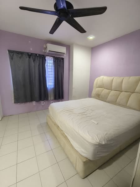 2-storey Terraced House for Sale in Taman Scientex Pasir Gudang (Pasir Gudang) - Eddie Tam - Bedroom - PropertyGuru.com.my