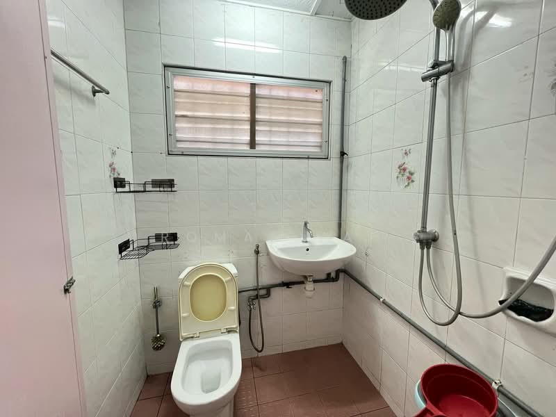 2-storey Terraced House for Sale in Bandar Baru Sungai Buloh (Sungai Buloh) - Roman Yap - Bathroom - PropertyGuru.com.my