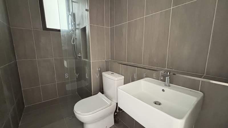 Service Residence for Sale at The Pulse Residence - Sylvia Lee - Bathroom 2 - PropertyGuru.com.my