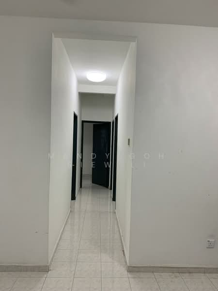Apartment for Sale at Idaman Senibong - Mandy Goh Siew Li - Corridor - PropertyGuru.com.my