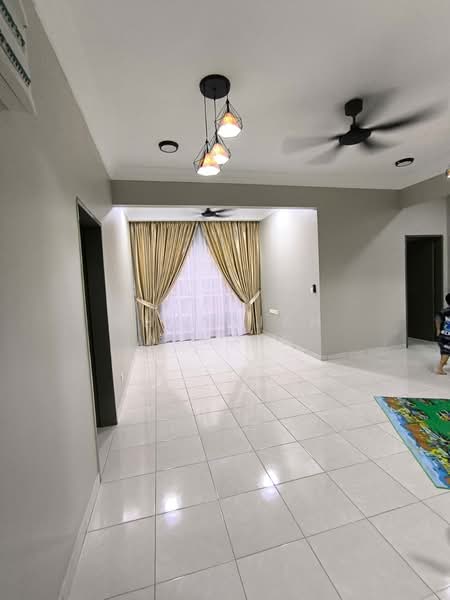 Pangsapuri untuk Dijual di Idaman Abadi - SHAMSIAH AJMAIN - Living Room - PropertyGuru.com.my