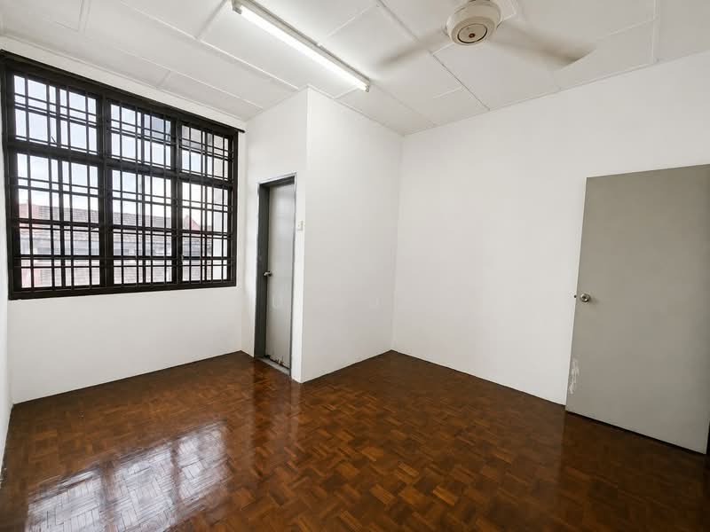 2-storey Terraced House for Sale in Taman Dato' Chellam (Ulu Tiram) - Fu Guan - Interior - PropertyGuru.com.my