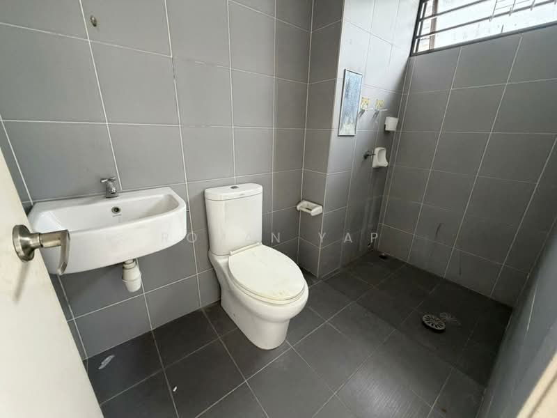 2-storey Terraced House for Sale in Rawang (Selangor) - Roman Yap - Bathroom - PropertyGuru.com.my
