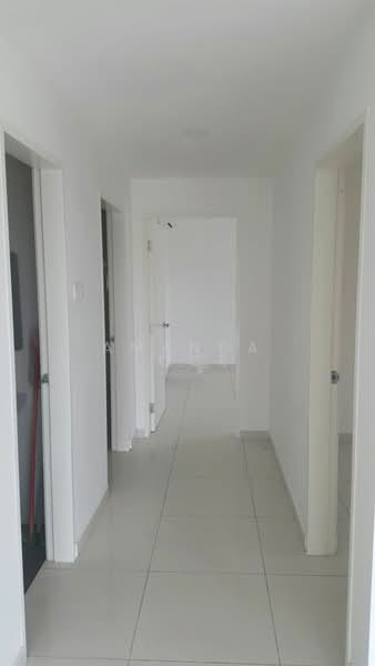 Servis Apartment untuk Dijual di Zeva @ Equine South - Amanda Lock - Corridor - PropertyGuru.com.my