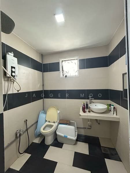 Rumah Berkembar untuk Dijual di Ukay Perdana (Ulu Kelang) - Jagger Moo - Bathroom - PropertyGuru.com.my