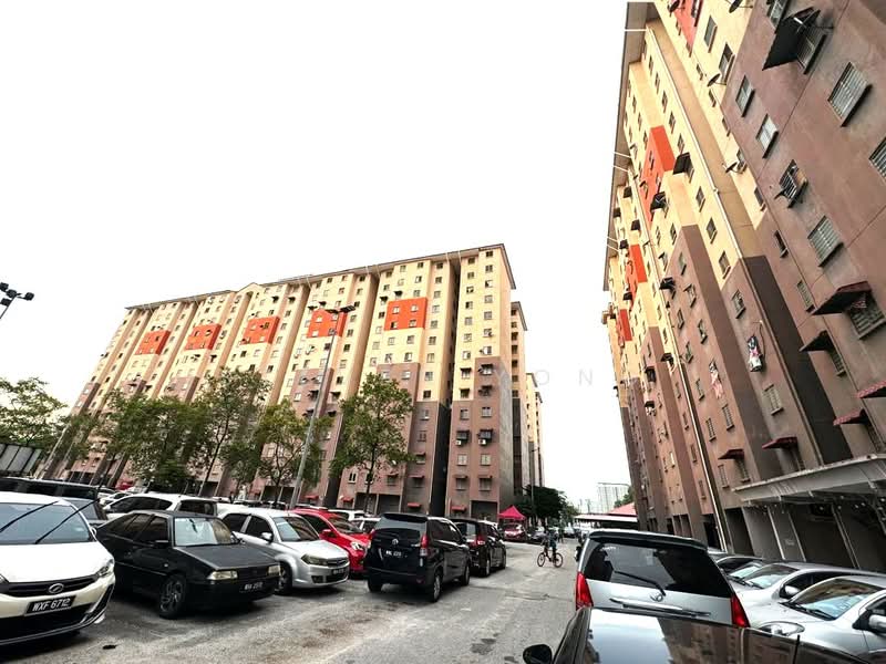 Pangsapuri untuk Dijual di PPR Lembah Subang 2 - Steven Yong - Exterior - PropertyGuru.com.my