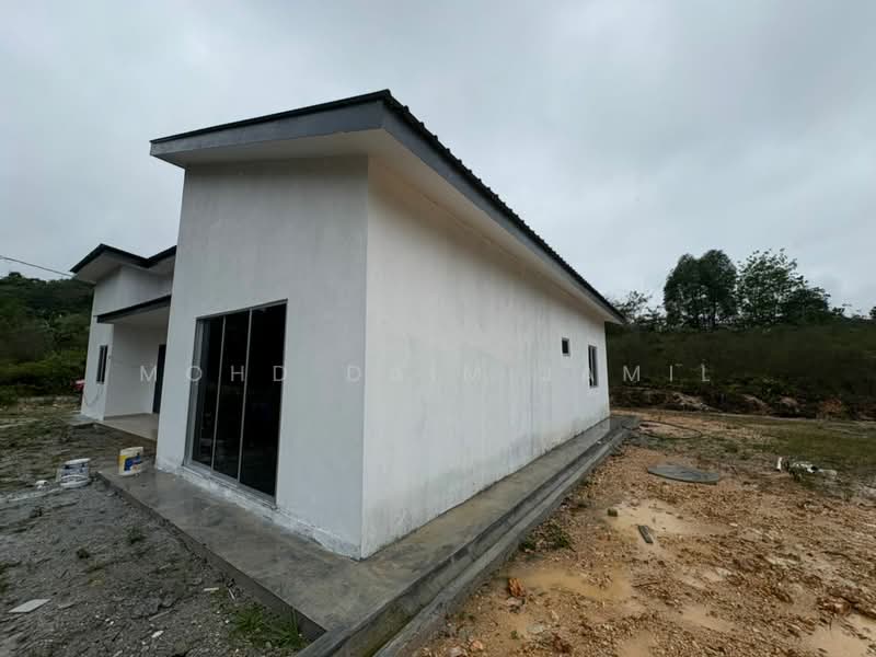 Residential Land for Sale in Kampung Sungai Buah (Dengkil) - Mohd Daim Jamil - Exterior - PropertyGuru.com.my