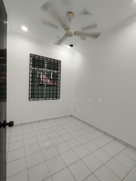 1-storey Terraced House for Sale in Taman Gaya (Ulu Tiram) - Chew Ping - Interior - PropertyGuru.com.my
