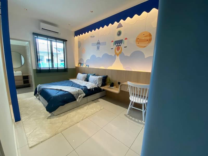 Rumah Teres 2 Tingkat untuk Dijual di Taman Equine (Seri Kembangan) - Thony Tan - Bedroom - PropertyGuru.com.my