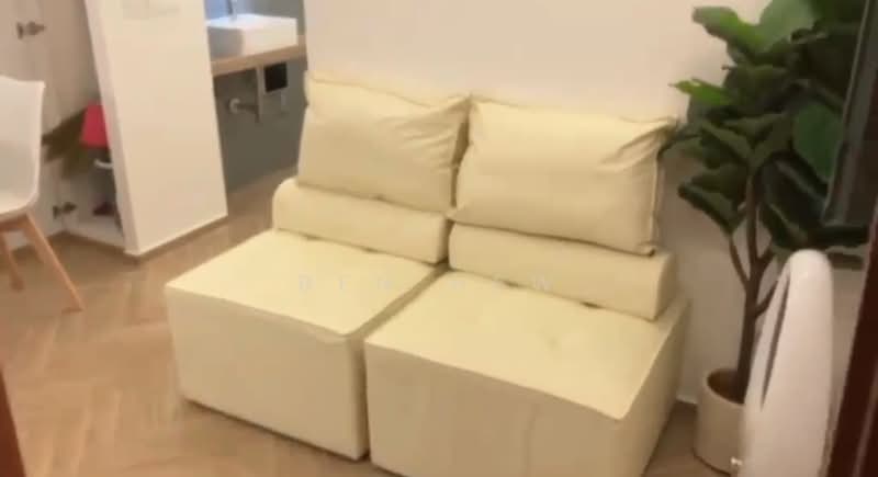 Untuk Disewa - Gat Lebuh Noordin Flat