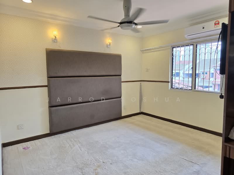 Rumah Teres 2 Tingkat untuk Disewa di Sri Hartamas (Kuala Lumpur) - Jarrod Joshua - Bedroom - PropertyGuru.com.my