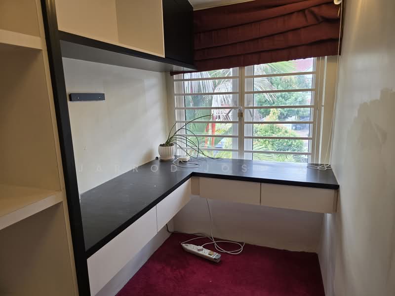 Rumah Teres 2 Tingkat untuk Disewa di Sri Hartamas (Kuala Lumpur) - Jarrod Joshua - Study - PropertyGuru.com.my