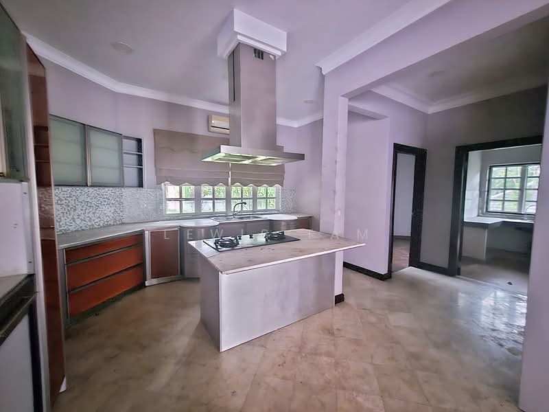 Bungalow for Sale in Country Heights (Kajang) - Lewis Tam - Kitchen - PropertyGuru.com.my