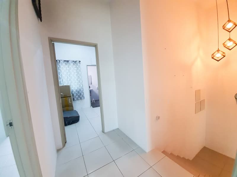Semi-Detached House for Sale in Bandar Saujana Putra (Tanjong Duabelas) - Ilman Nahri - Interior - PropertyGuru.com.my