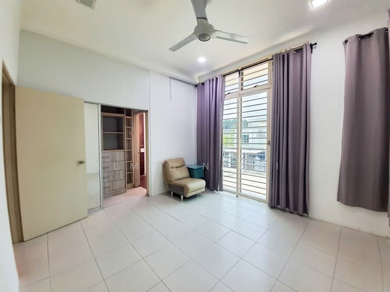 Semi-Detached House for Sale in Bandar Saujana Putra (Tanjong Duabelas) - Ilman Nahri - Bedroom - PropertyGuru.com.my