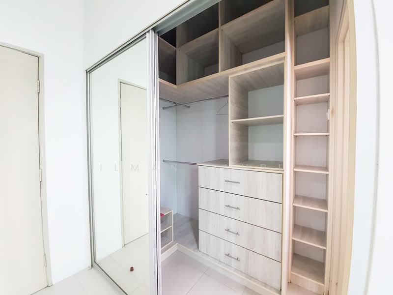 Semi-Detached House for Sale in Bandar Saujana Putra (Tanjong Duabelas) - Ilman Nahri - Interior - PropertyGuru.com.my