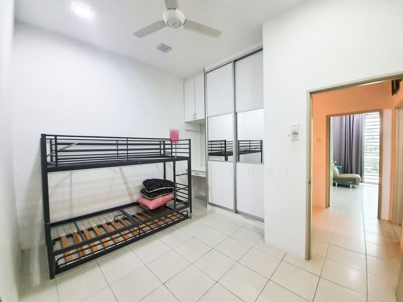 Semi-Detached House for Sale in Bandar Saujana Putra (Tanjong Duabelas) - Ilman Nahri - Bedroom - PropertyGuru.com.my