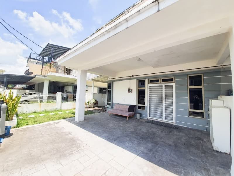 Semi-Detached House for Sale in Bandar Saujana Putra (Tanjong Duabelas) - Ilman Nahri - Exterior - PropertyGuru.com.my
