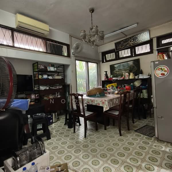 Semi-Detached House for Sale in Taman Maluri (Cheras) - Hisyam Noordin - Dining Room - PropertyGuru.com.my