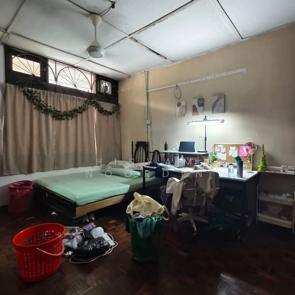 Semi-Detached House for Sale in Taman Maluri (Cheras) - Hisyam Noordin - Bedroom - PropertyGuru.com.my