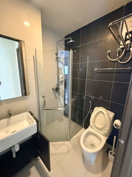 Condominium for Rent at Amberside @ Country Garden Danga Bay - Merry Chua - Bathroom - PropertyGuru.com.my
