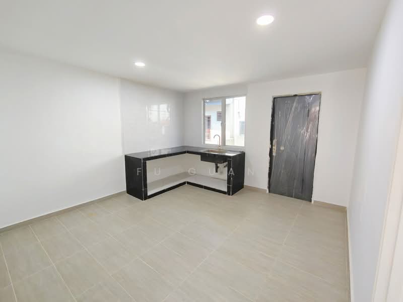 Rumah Teres 1 Tingkat untuk Dijual di Taman Century (Johor Bahru) - Fu Guan - Kitchen - PropertyGuru.com.my