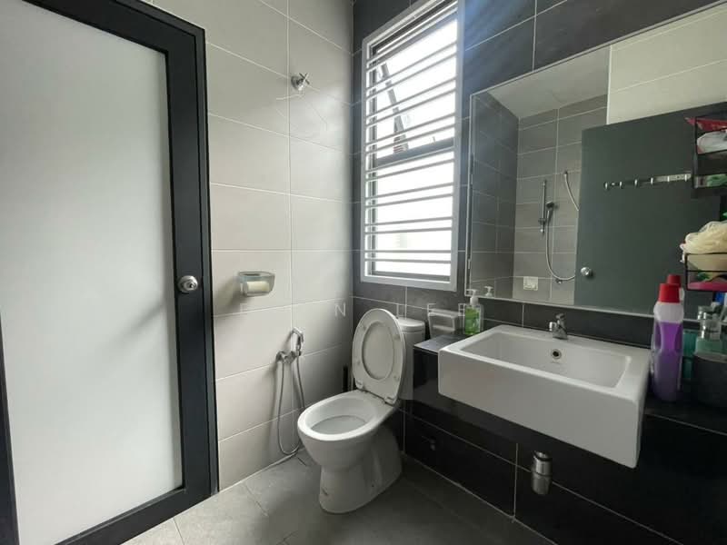 2-storey Terraced House for Rent in Johor Bahru (Johor) - Fion Lee - Bathroom - PropertyGuru.com.my