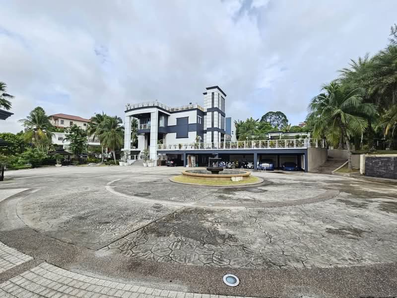 Rumah Banglo untuk Dijual di Country Heights (Kajang) - Lewis Tam - PropertyGuru.com.my