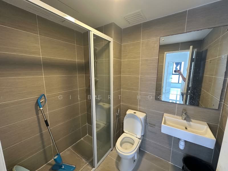 Service Residence for Sale at Lexa Residence @ The Quartz WM - Gilbert Hor - Bathroom - PropertyGuru.com.my