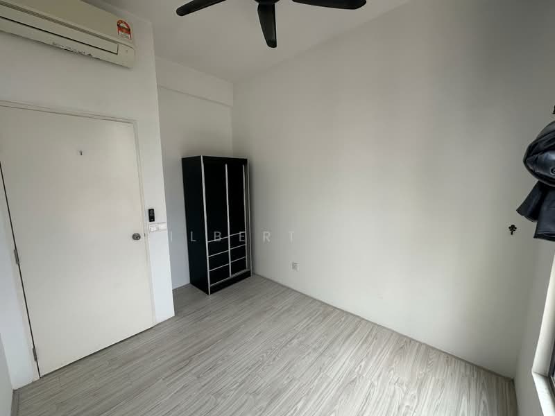 Service Residence for Sale at Lexa Residence @ The Quartz WM - Gilbert Hor - Bedroom - PropertyGuru.com.my