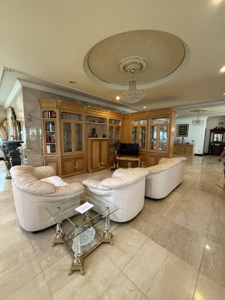 Bungalow House for Rent in Ampang (Selangor) - J Chee - Living Room - PropertyGuru.com.my