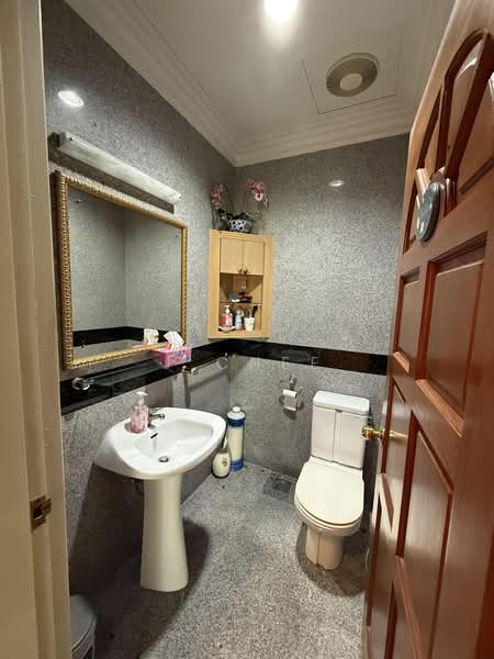 Bungalow House for Rent in Ampang (Selangor) - J Chee - Bathroom - PropertyGuru.com.my
