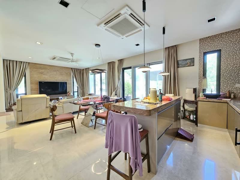 Cluster House for Sale in Jade Hills (Kajang) - Lewis Tam - Living Room - PropertyGuru.com.my