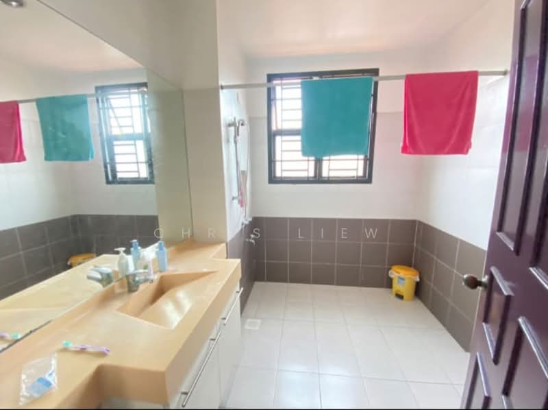 Cluster House for Sale in Austin Heights (Tebrau) - Chris Liew - Bathroom - PropertyGuru.com.my