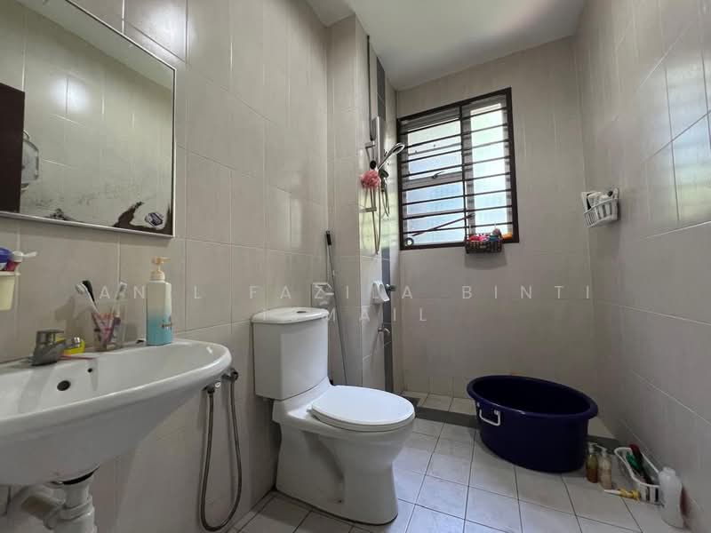 2-storey Terraced House for Sale in Denai Alam (Shah Alam) - Anil Fazila Binti Ismail - Bathroom - PropertyGuru.com.my
