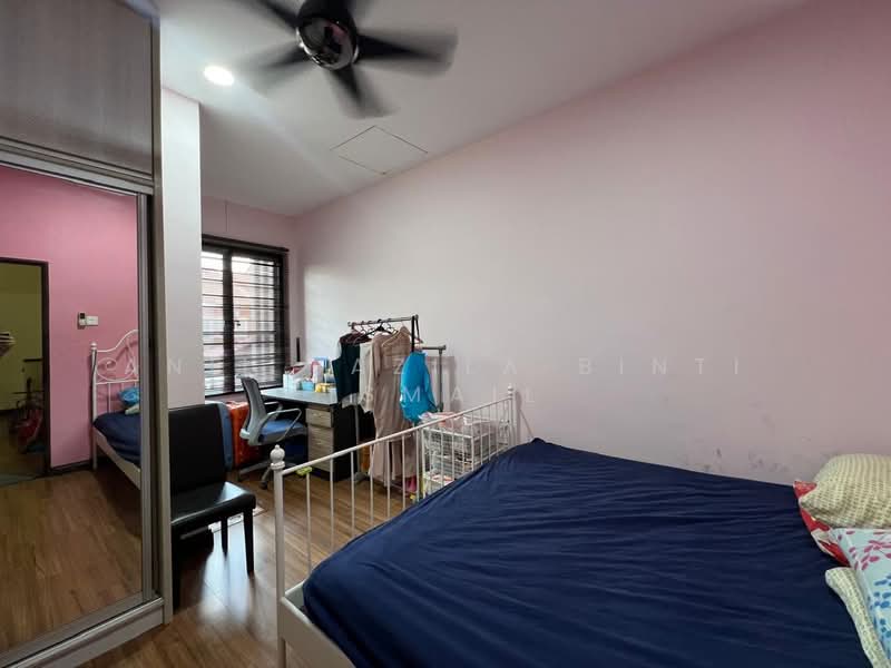2-storey Terraced House for Sale in Denai Alam (Shah Alam) - Anil Fazila Binti Ismail - Bedroom - PropertyGuru.com.my