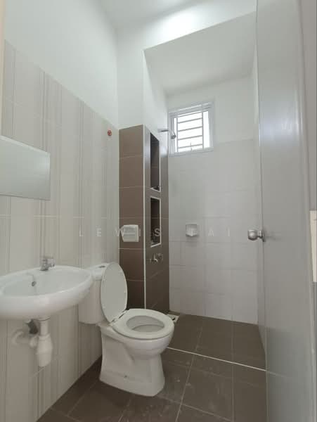 2-storey Terraced House for Rent in Iskandar Puteri (Nusajaya) (Johor) - Lewis Tai - Bathroom - PropertyGuru.com.my