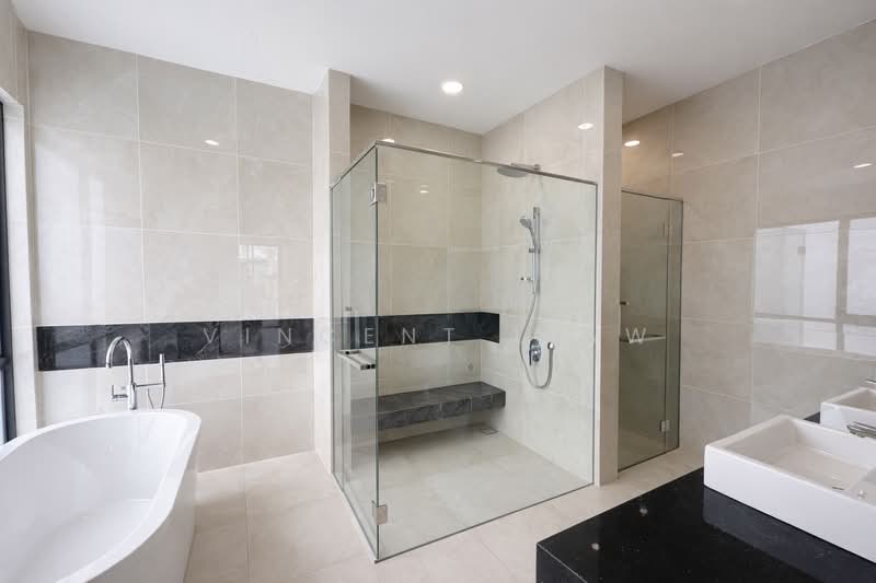 Rumah Berkembar untuk Dijual di Kota Damansara (Selangor) - Vincent Liaw - Bathroom - PropertyGuru.com.my