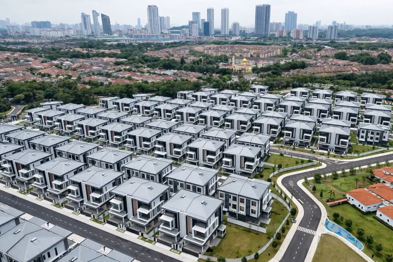 Rumah Berkembar untuk Dijual di Kota Damansara (Selangor) - Vincent Liaw - Exterior - PropertyGuru.com.my