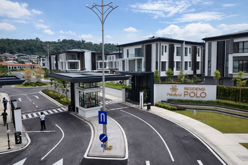 Rumah Berkembar untuk Dijual di Kota Damansara (Selangor) - Vincent Liaw - Exterior - PropertyGuru.com.my