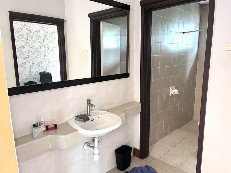 Semi-Detached House for Sale in Batu 9 (Cheras) - Remus . - Bathroom - PropertyGuru.com.my