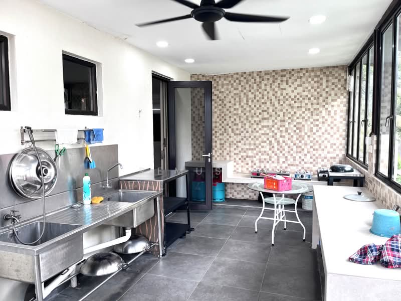 Semi-Detached House for Sale in Batu 9 (Cheras) - Remus . - Kitchen - PropertyGuru.com.my