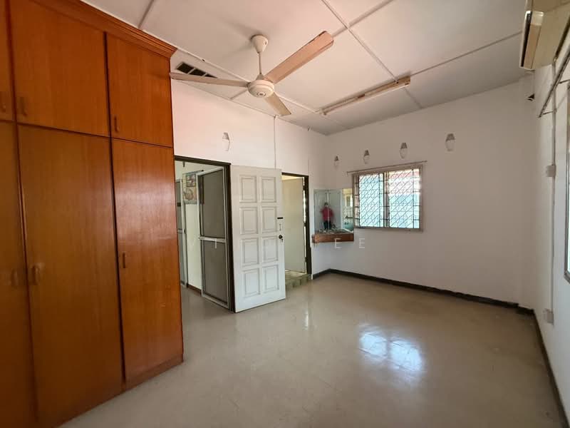 Rumah Berkembar untuk Dijual di Limbongan (Klebang) - Vito Lee Lee - Bedroom - PropertyGuru.com.my