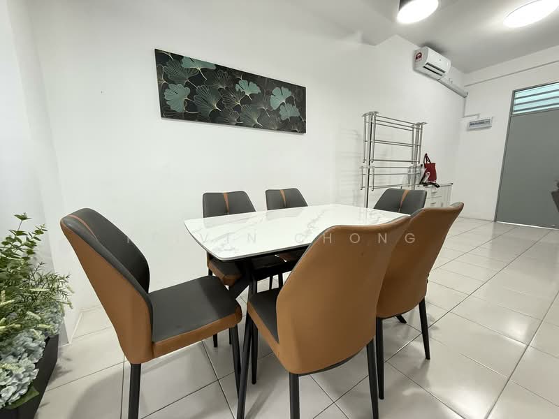 Rumah Teres 2 Tingkat untuk Dijual di Taman Meru Perdana (Chemor) - Kelvin Chong - Dining Room - PropertyGuru.com.my