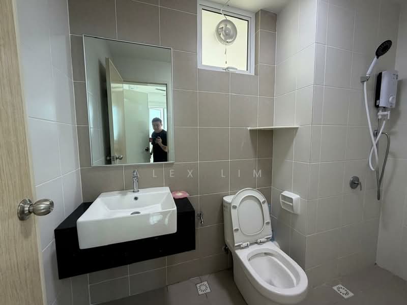 Kondominium untuk Disewa di Ideal Residency - Alex Lim - Bathroom - PropertyGuru.com.my