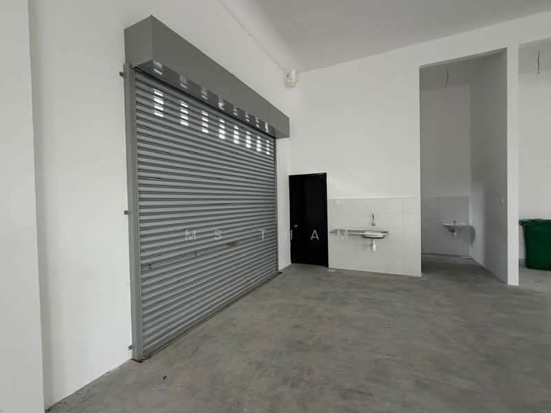 Kedai untuk Disewa di Pasir Gudang (Johor) - Ms Tham - Interior - PropertyGuru.com.my