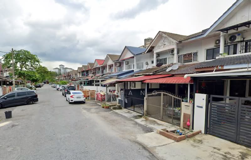 Townhouse for Sale in Taman Pandan Indah (Ampang) - Bee Ang - Exterior - PropertyGuru.com.my