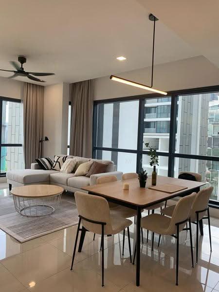Service Residence for Sale at Aria - Alice Moo - PropertyGuru.com.my