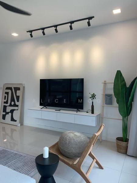 Service Residence for Sale at Aria - Alice Moo - PropertyGuru.com.my